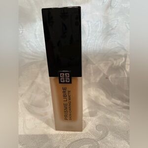 Givenchy Prisme Libre Skin-Caring Matte Foundation - Color W355 New No Box